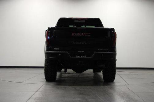 2024 GMC Sierra 2500 AT4