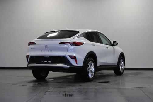 Summit White 2025 Buick Envista Preferred FWD