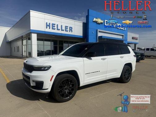 Bright White Clearcoat 2023 Jeep Grand Cherokee L Summit