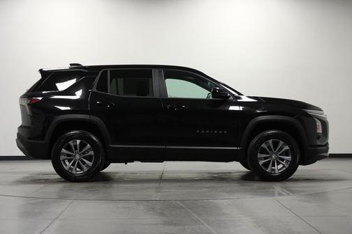 Mosaic Black Metallic 2026 Chevrolet Equinox 1LT
