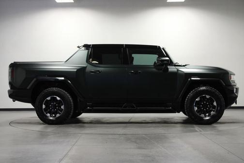Interstellar White 2023 GMC HUMMER EV Pickup 3X