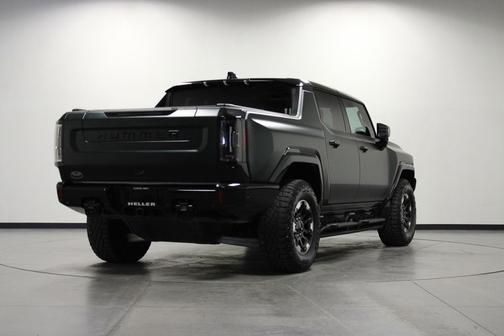 Interstellar White 2023 GMC HUMMER EV Pickup 3X