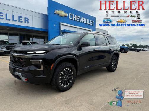 Mosaic Black Metallic 2024 Chevrolet Traverse AWD Z71