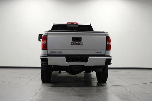 White Frost Tricoat 2018 GMC Sierra 2500 Denali