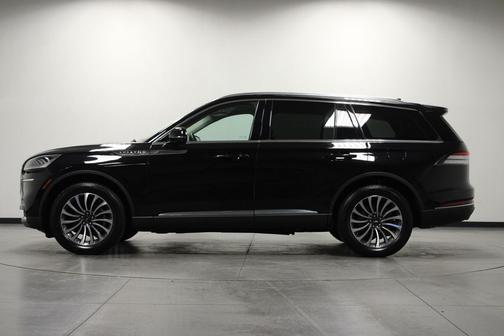 Infinite Black Metallic Clearcoat 2022 Lincoln Aviator Standard AWD