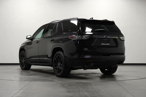 Mosaic Black Metallic 2018 Chevrolet Traverse Premier