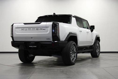 Interstellar White 2025 GMC HUMMER EV Pickup 3X