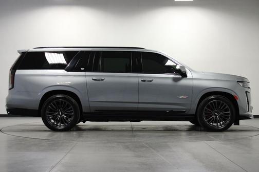 Argent Silver Metallic 2023 Cadillac Escalade ESV V-Series