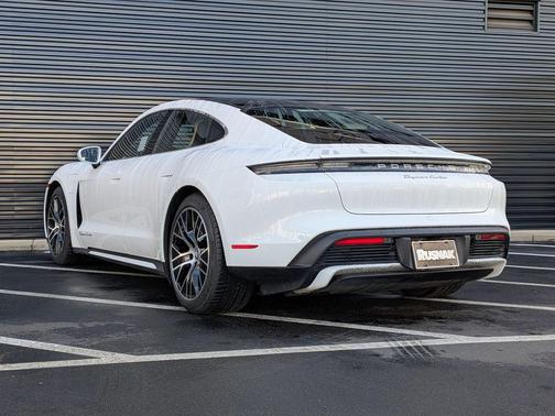2020 Porsche Taycan Turbo