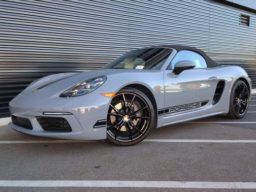 2025 Porsche 718 Boxster Style Edition