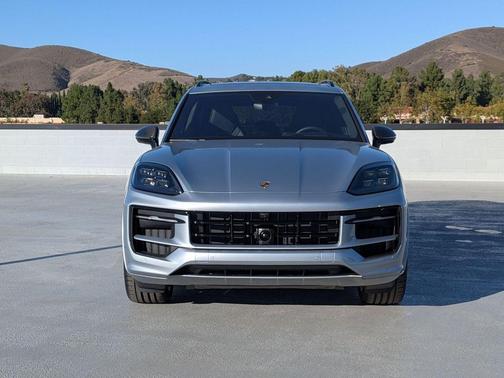 2026 Porsche Cayenne GTS