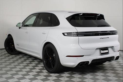 2026 Porsche Cayenne GTS
