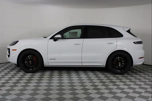 2026 Porsche Cayenne GTS