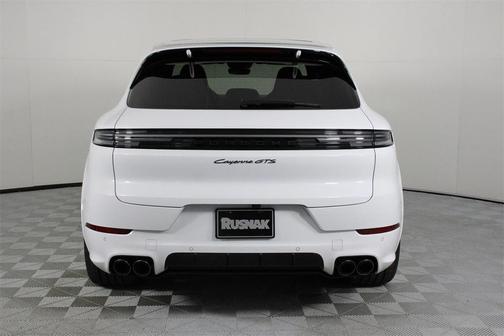 2026 Porsche Cayenne GTS