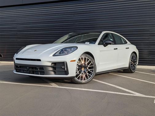 2026 Porsche Panamera 