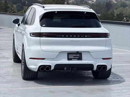 2025 Porsche Cayenne