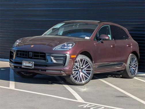 2026 Porsche Macan 