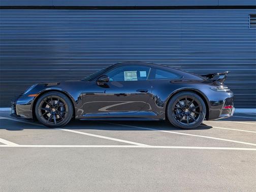 2026 Porsche 911 Carrera