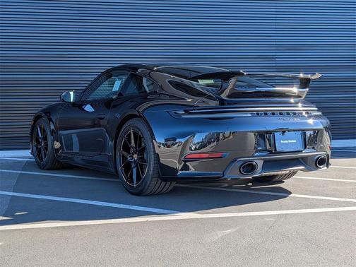 2026 Porsche 911 Carrera