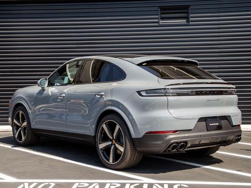 Arctic Grey 2026 Porsche Cayenne S