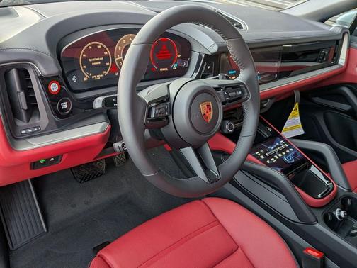 Dolomite Silver Metallic 2026 Porsche Cayenne Cayenne