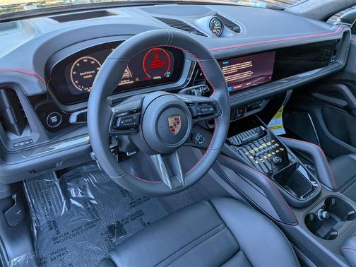 2026 Porsche Cayenne GTS