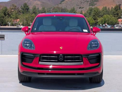 2025 Porsche Macan Macan