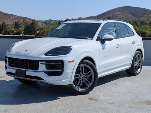 2025 Porsche Cayenne Base