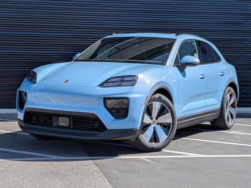 2026 Porsche Macan 
