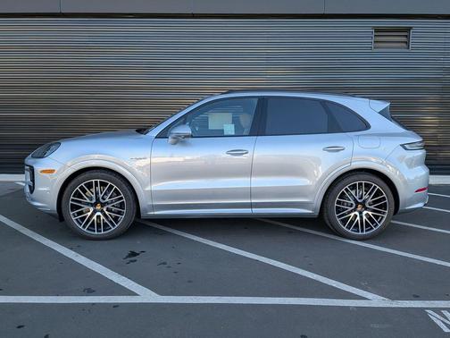 2026 Porsche Cayenne Cayenne E-Hybrid