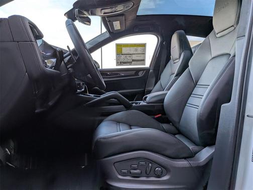 2026 Porsche Cayenne Cayenne Turbo E-Hybrid