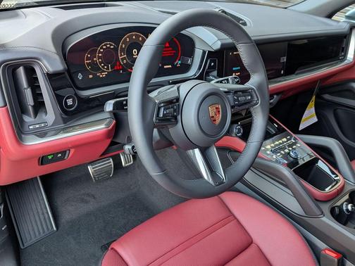 Platinum Silver Metallic 2026 Porsche Cayenne S