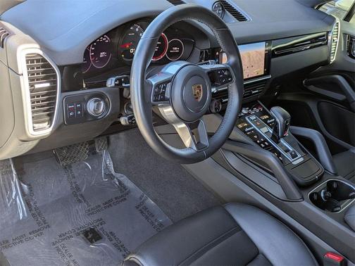 2023 Porsche Cayenne Platinum Edition