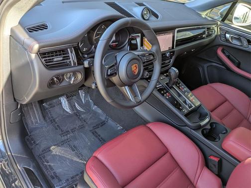 2026 Porsche Macan T