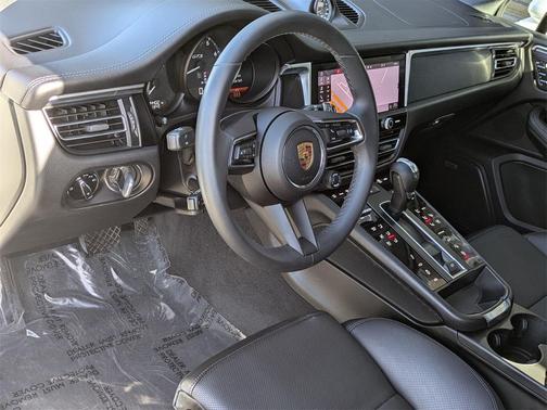2022 Porsche Macan GTS