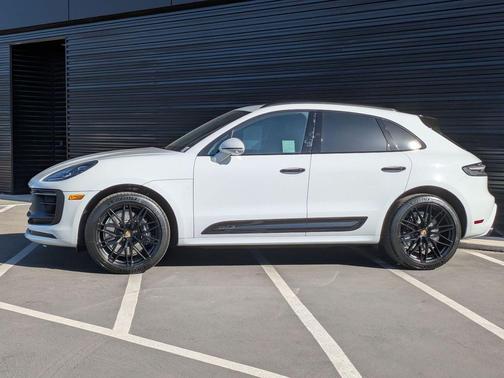 2022 Porsche Macan GTS