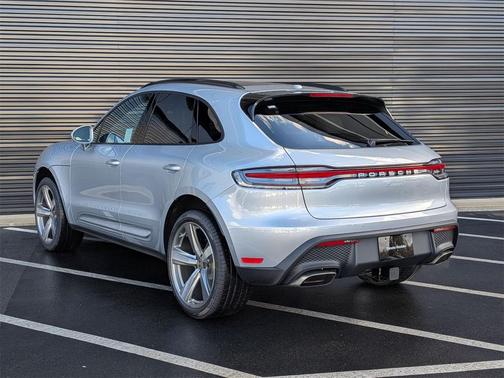 2026 Porsche Macan 