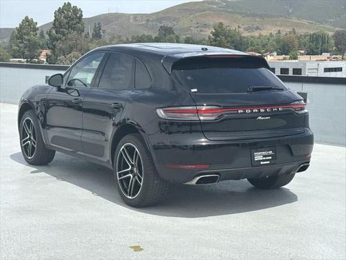2021 Porsche Macan Base