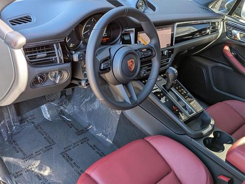 2026 Porsche Macan GTS