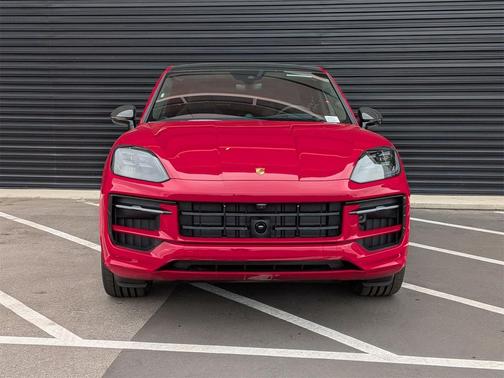 2026 Porsche Cayenne GTS