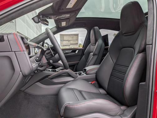 2026 Porsche Cayenne GTS