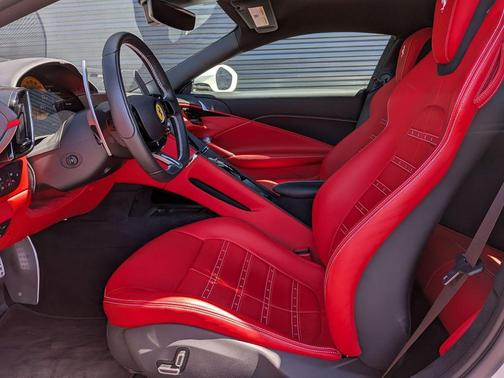 2024 Ferrari Roma Base