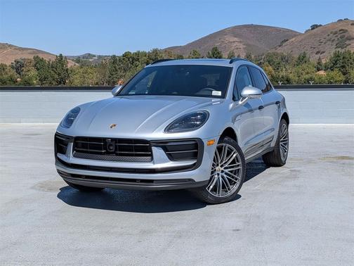 2025 Porsche Macan 