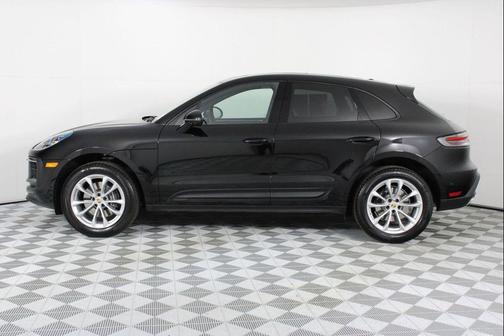 2025 Porsche Macan Macan