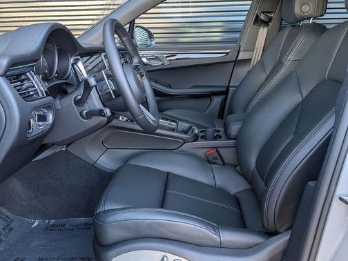 Chalk 2026 Porsche Macan T