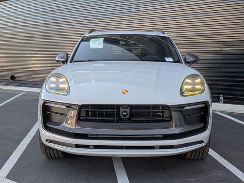 Chalk 2026 Porsche Macan T