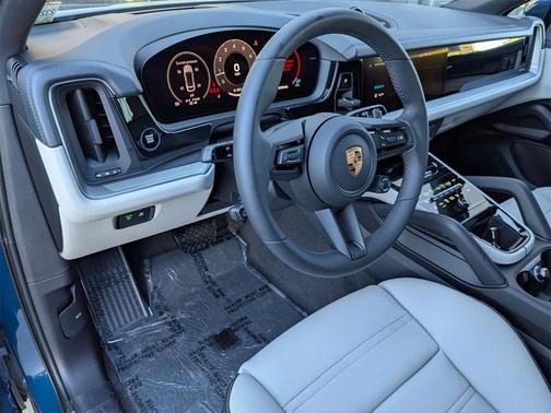2025 Porsche Cayenne 