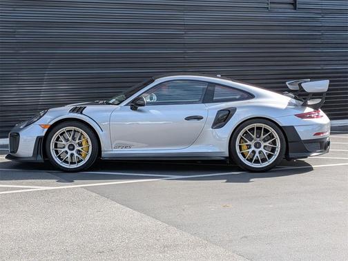 2018 Porsche 911 GT2 RS