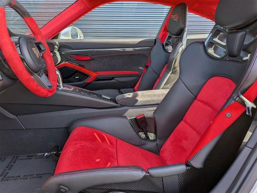 2018 Porsche 911 GT2 RS