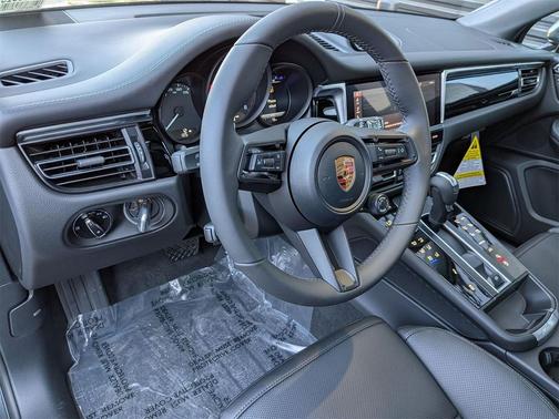 2026 Porsche Macan T